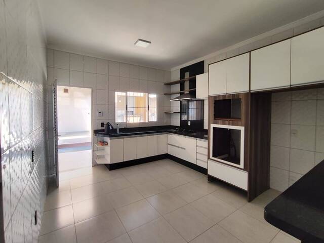 #42 - Casa para Venda em Cuiabá - MT - 2